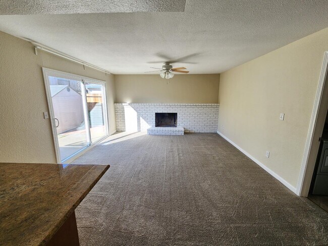 Photo - 735 Wedgewood Dr