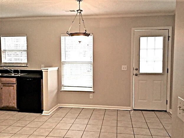 Photo - 137 Wildberry Ln