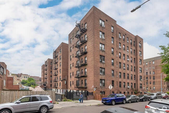 Photo - 6615 Wetherole St