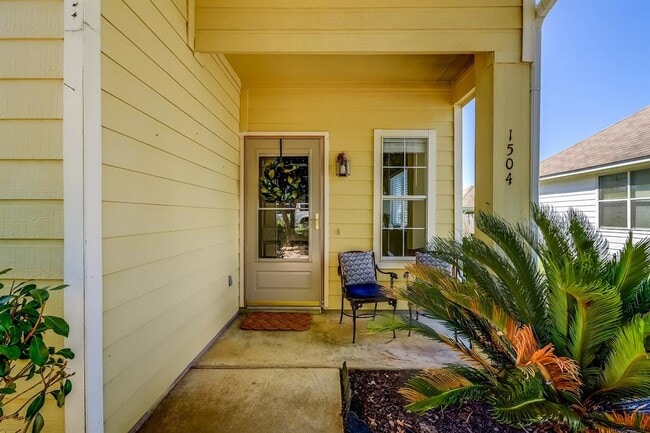 Photo - 1504 E 19th St