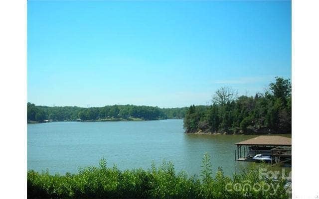 Building Photo - 13822 Queens Harbor Rd Unit D