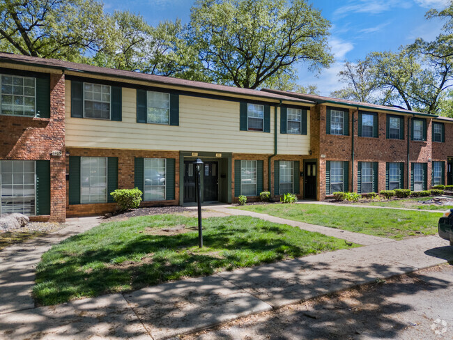 Building Photo - Woodhaven Oaks Rental