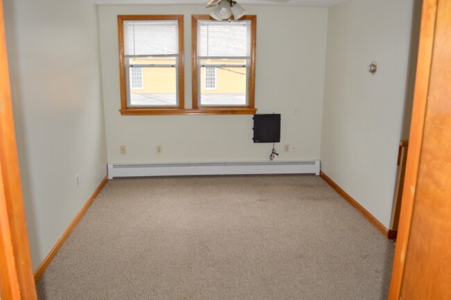 Photo - 3343 Post Rd Unit 2