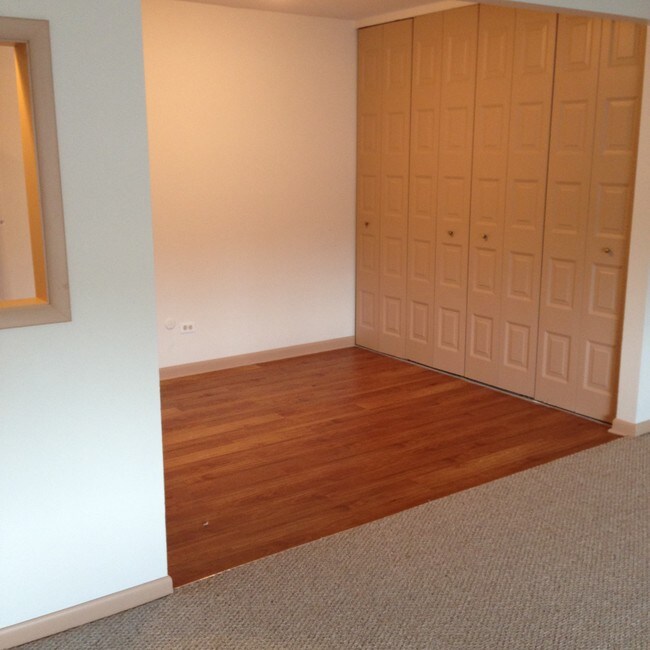 dining area - 1604 Richmond Street