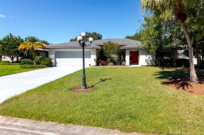 Photo - 2343 SW Spoonbill Dr