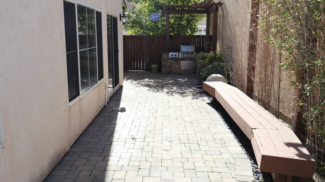 Photo - 3 bedrooms 2.5 baths  house in Eastlake- Chula Vista