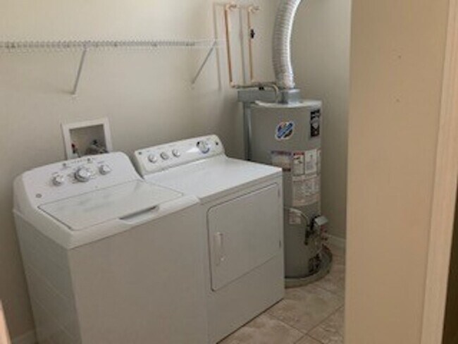 Photo - Independence/Signature Lakes