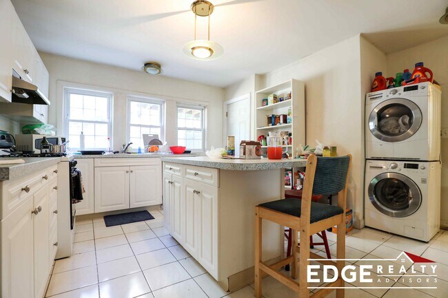 Photo - 57 Leamington Rd