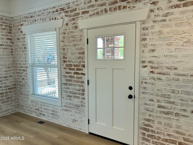 Photo - 921 E Roosevelt St