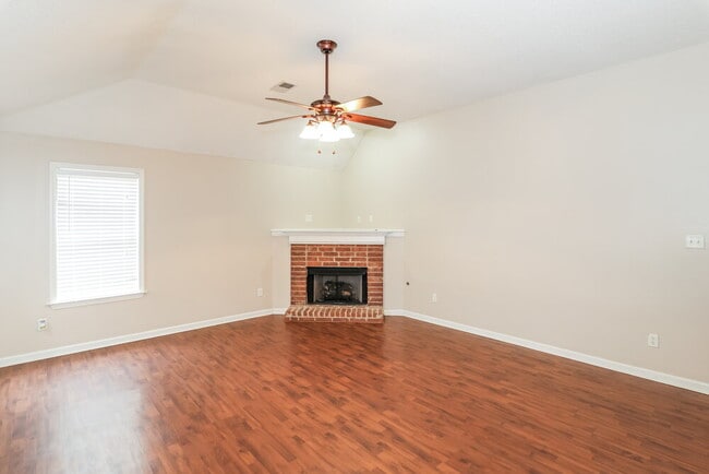 Photo - 10255 Green Moss Dr S