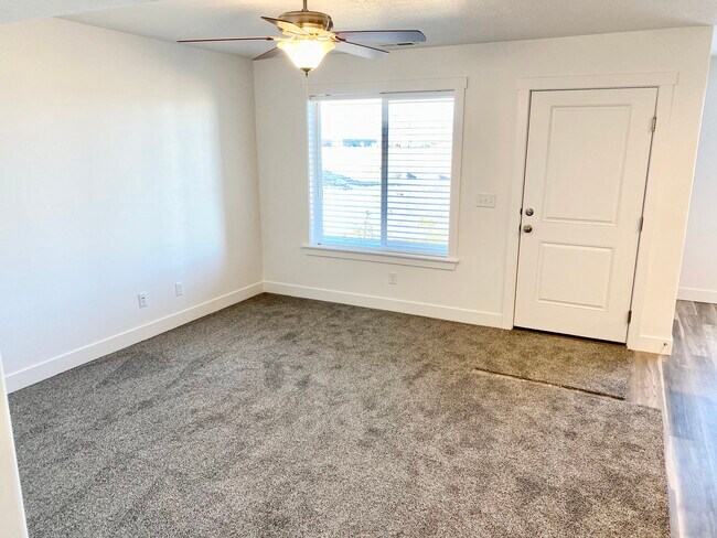 Living room 12x16 ft, front door