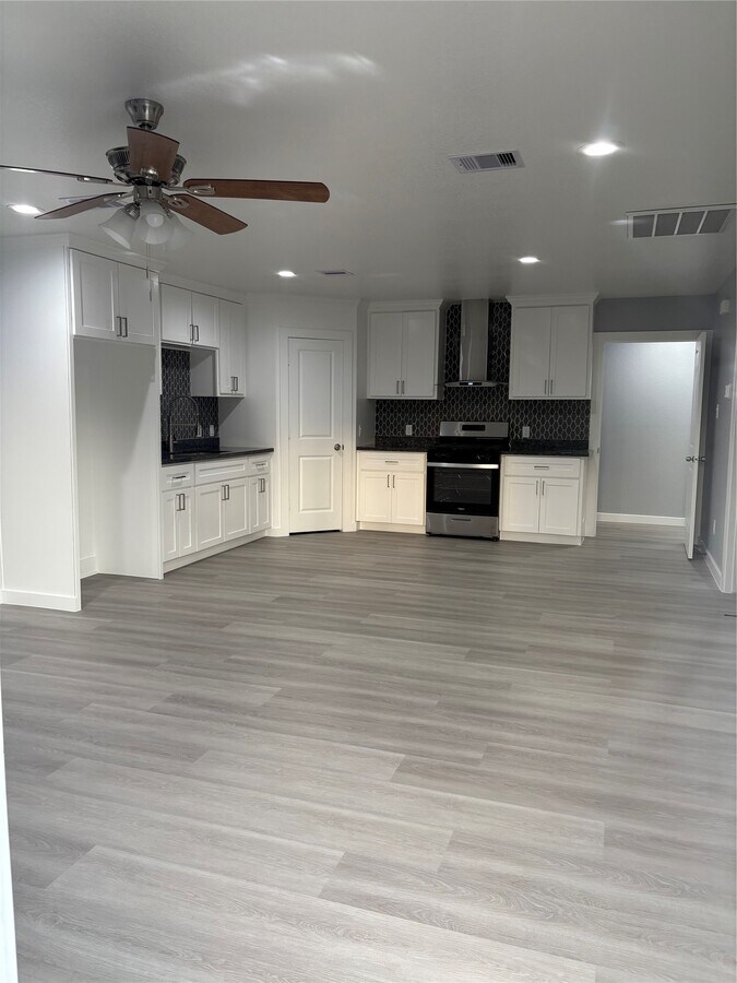 Photo - 1809 Reese St