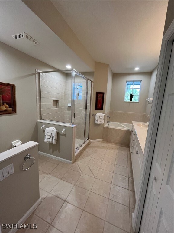 Building Photo - 6809 Ascot Dr Unit 202