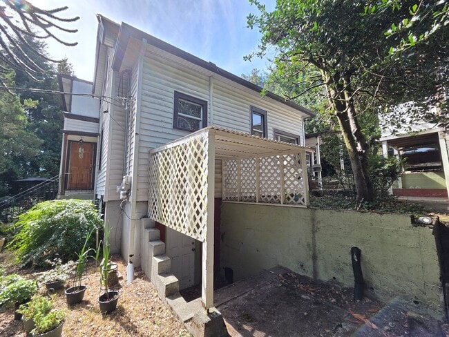 125 S Cambrian Ave