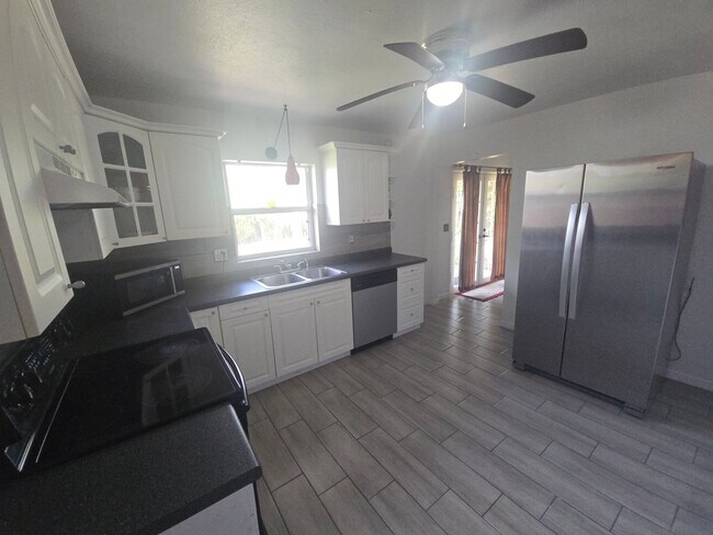 Photo - 1707 Staunton Ave