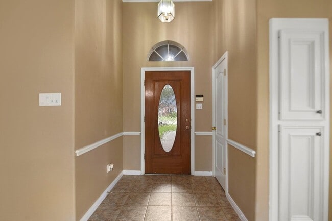 Photo - 21606 Windsor Castle Dr