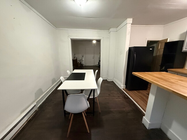 Photo - 3322 N Bailey St