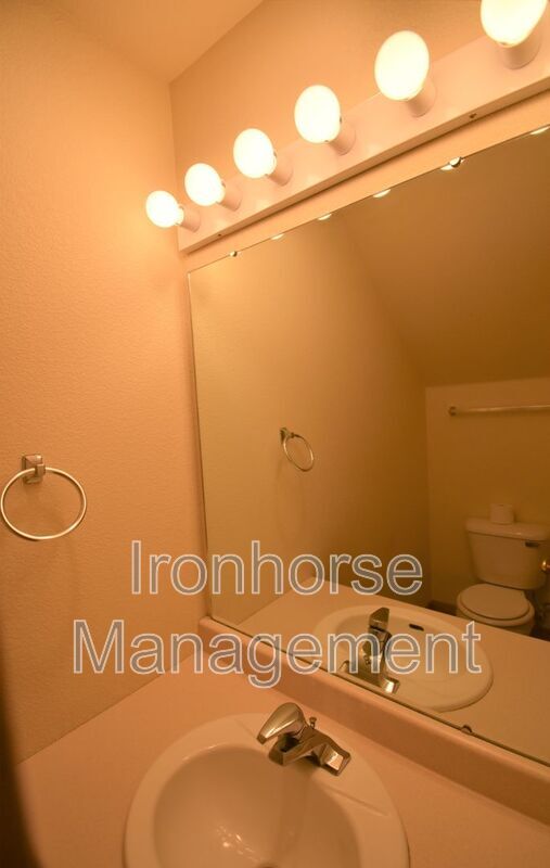 Photo - 2471 Wheeler Dr Unit B