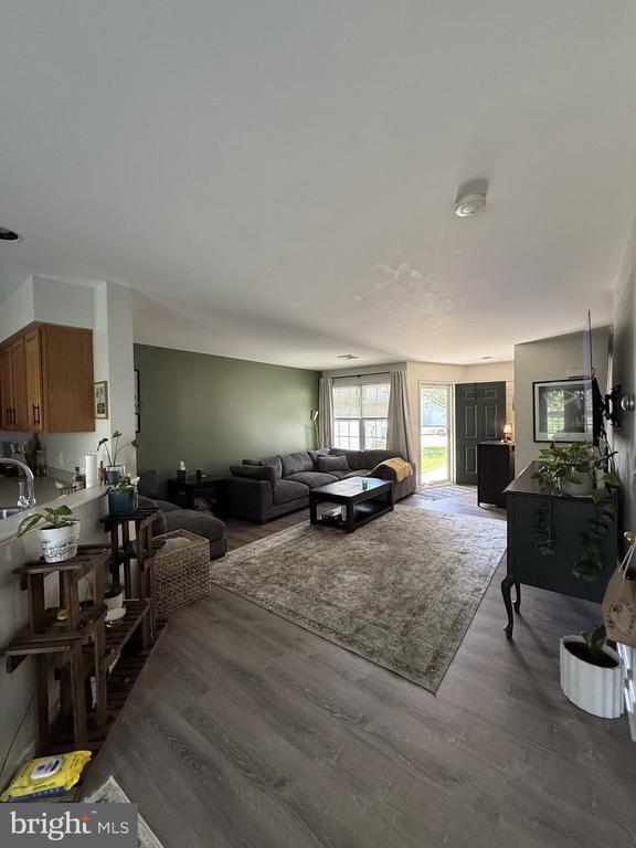 Photo - 102 Partridge Cir