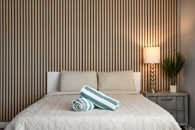 Photo - 1250 Stratford Ln