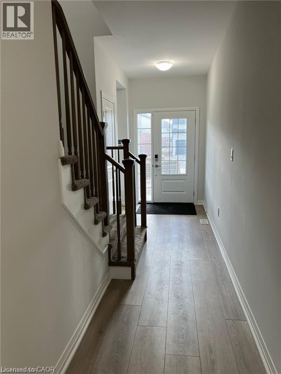 Photo - 45 Bur Oak Dr
