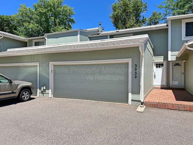 Photo - 3032 S Macon Cir