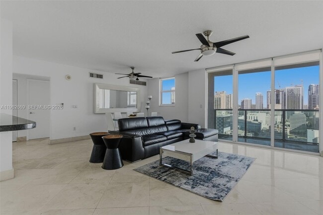 Photo - 31 SE 5th St Unit 2301