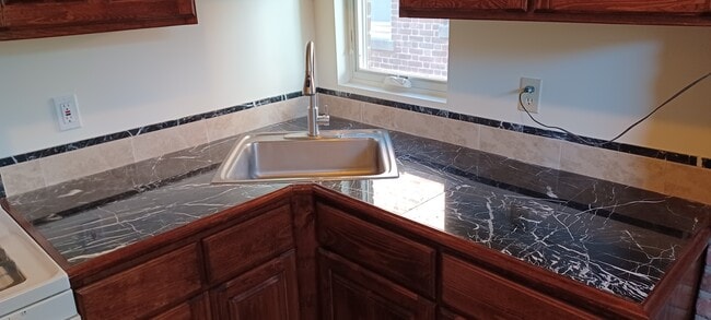 Photo - 262 Bond St Unit 262