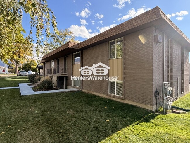 Building Photo - 473 N Main St