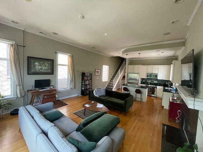 Photo - 857 N Paulina St Unit 3