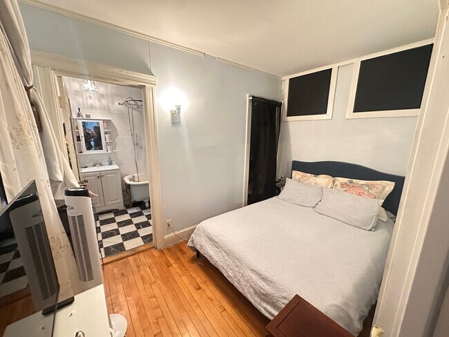Photo - 10 Dana St Unit 2