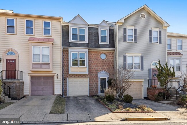 Photo - 10243 Jamaica Ln Townhome