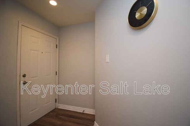 Photo - 184 Spencer Peak Way Unit #C2