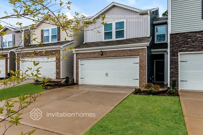 Photo - 943 Greenville Wy