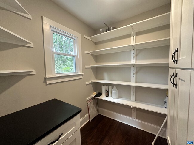 Photo - 3832 Scottsville Rd