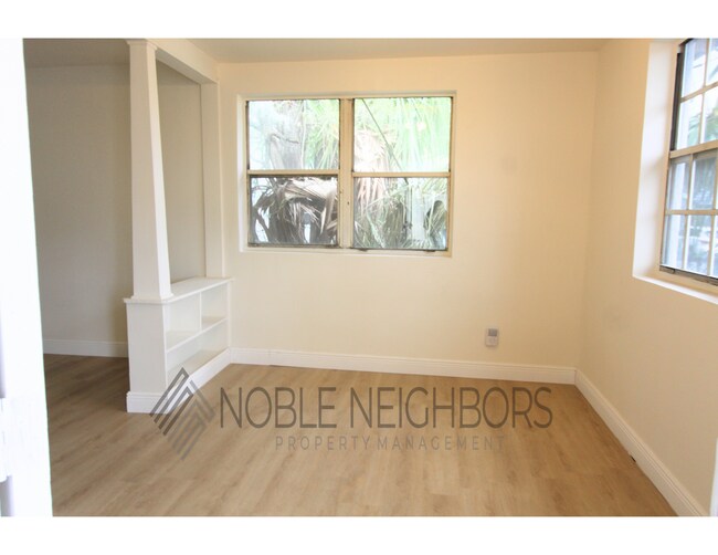 Photo - 1227 W 3rd St