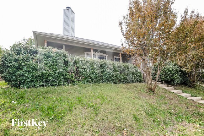 Photo - 2508 Esquire Dr