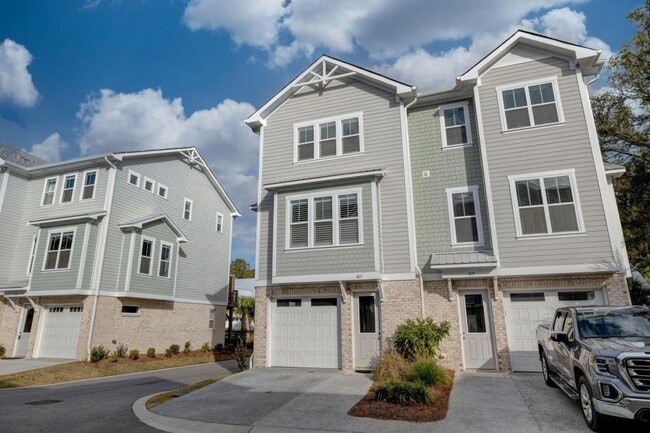 Photo - 1817 Bungalow Row