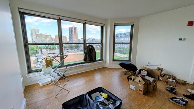 Luxury 2-bed/2bath near BU - Luxury 2-bed/2bath near BU