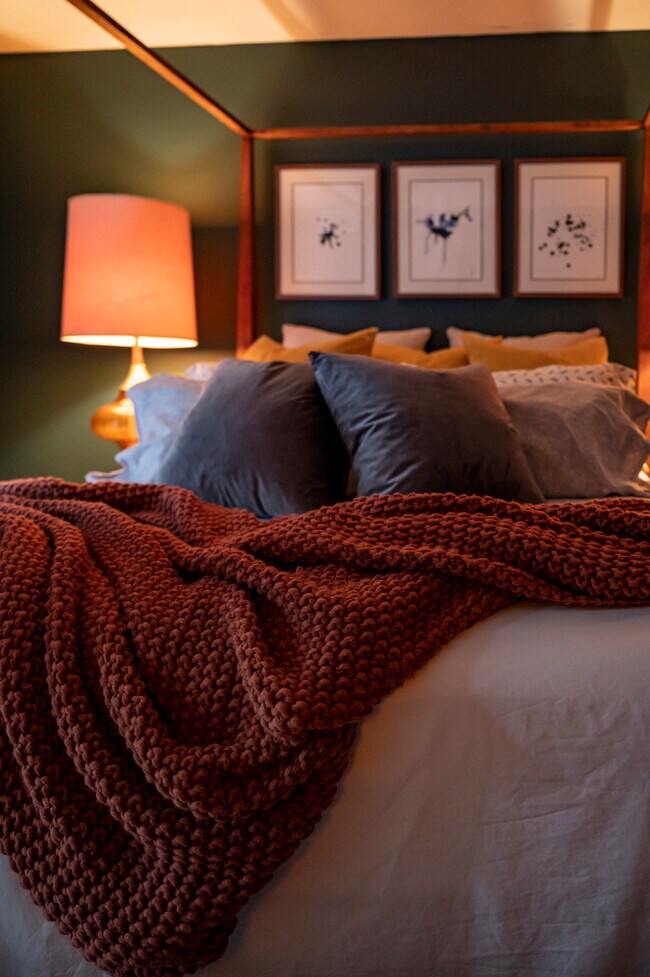 Saddlebrook at Tates Creek Apartments For Rent in Lexington, KY