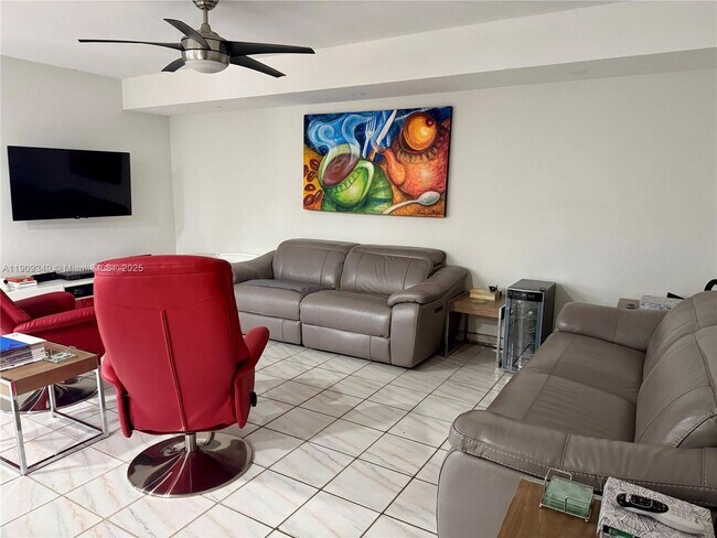 Photo - 490 W 33rd Place, Hialeah, FL 33012