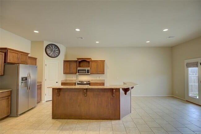 Photo - Spacious 4 Bed | 2 Bath | Large backyard | Bixby