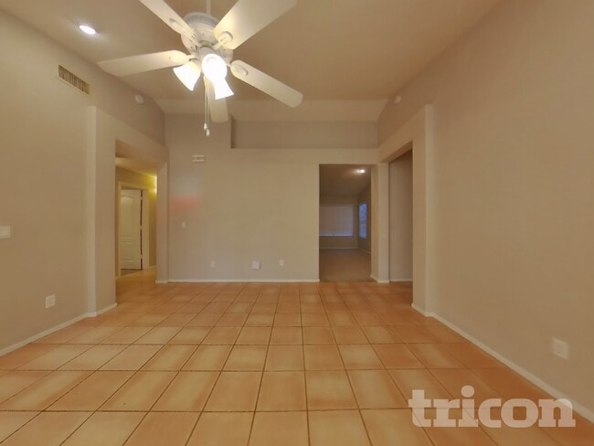 Photo - 1411 W Villa Theresa Dr