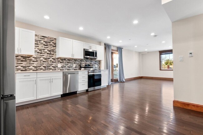 Photo - 44 Maple St Unit 8