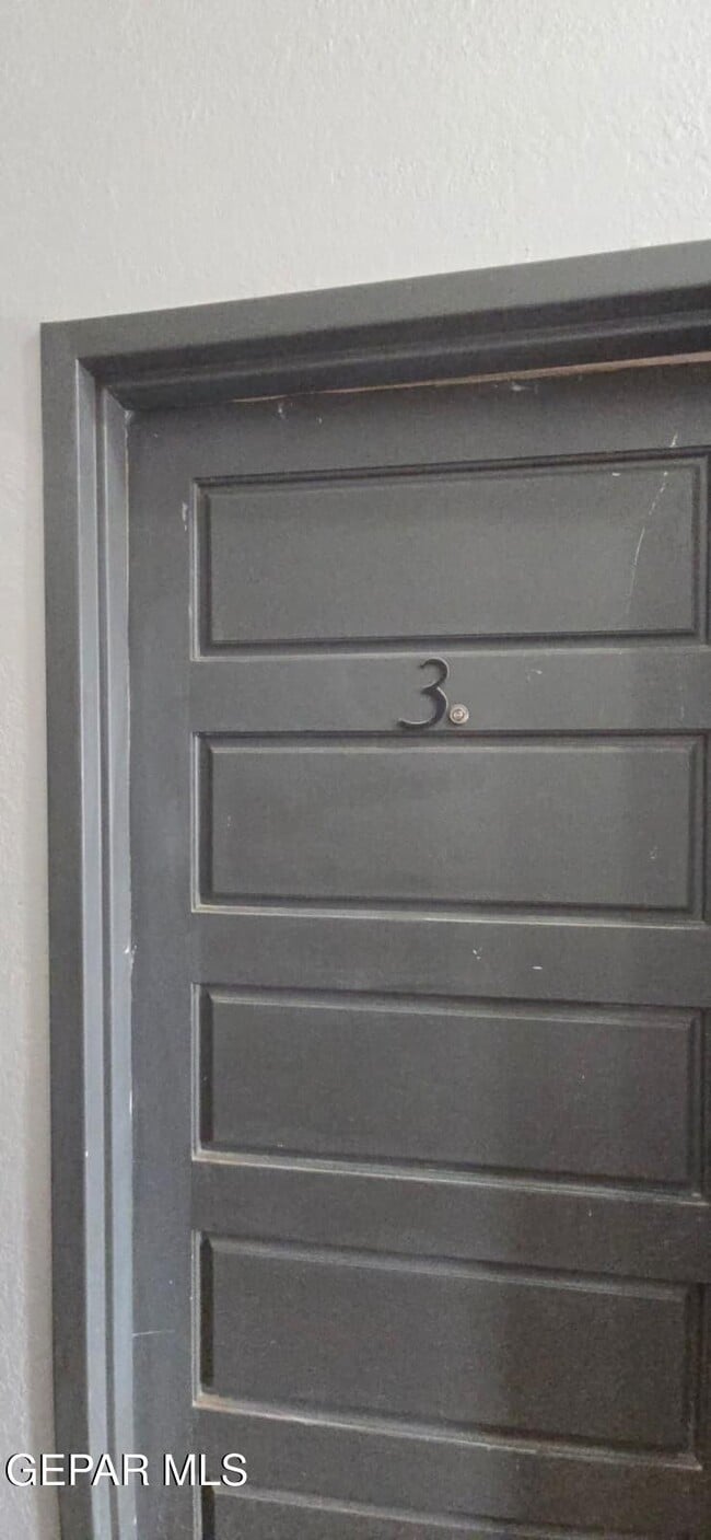 Photo - 515 W Missouri Ave Unit 3