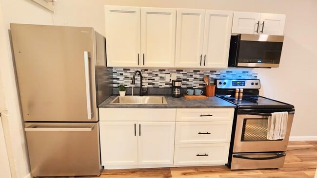 Photo - 2554 Third St. - 2554 Third St