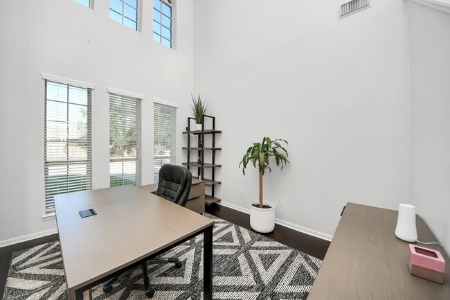 Photo - 30214 Vinebriar Dr