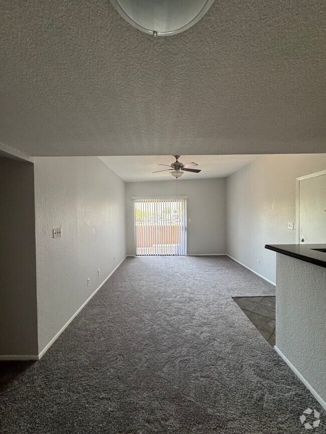 Building Photo - 5757 W Eugie Ave Unit 2096 Rental