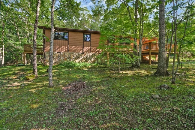 Photo - 3 bedroom / 2 bath on a private corner lot in Fairfield Glade