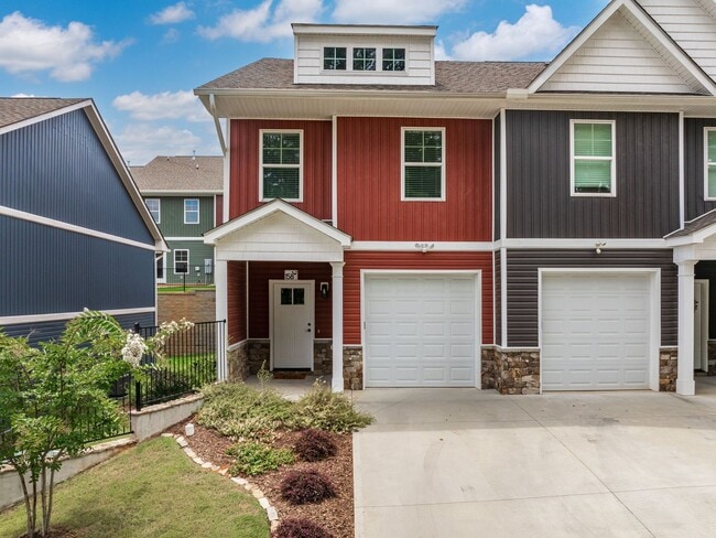 Photo - 3 Bed, 2.5 Bath - Oakwood